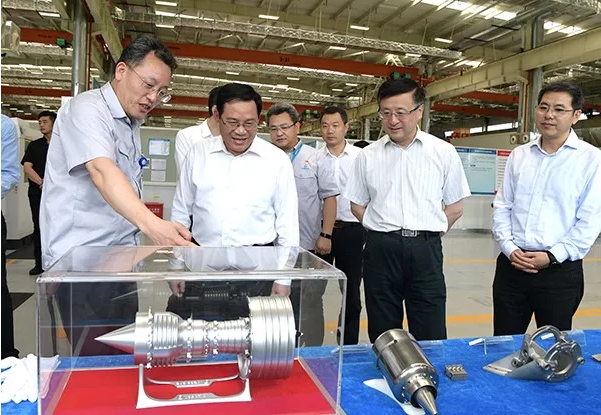 李強調(diào)研浦東