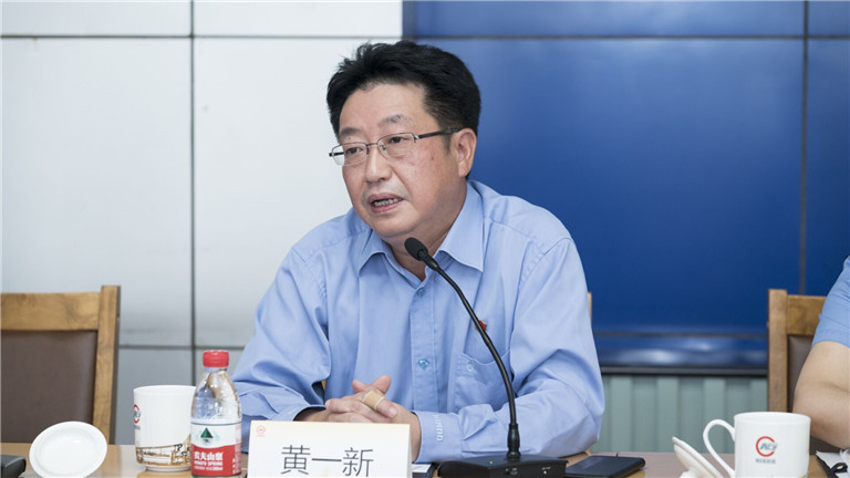 南鋼集團(tuán)董事長黃一新