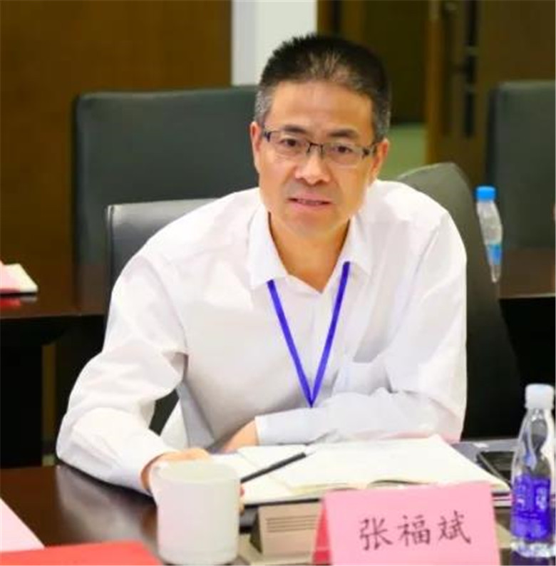 張福斌